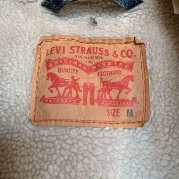 Levi's Men's Sherpa Lined Blue Denim Jacket - Picture 3 of 5